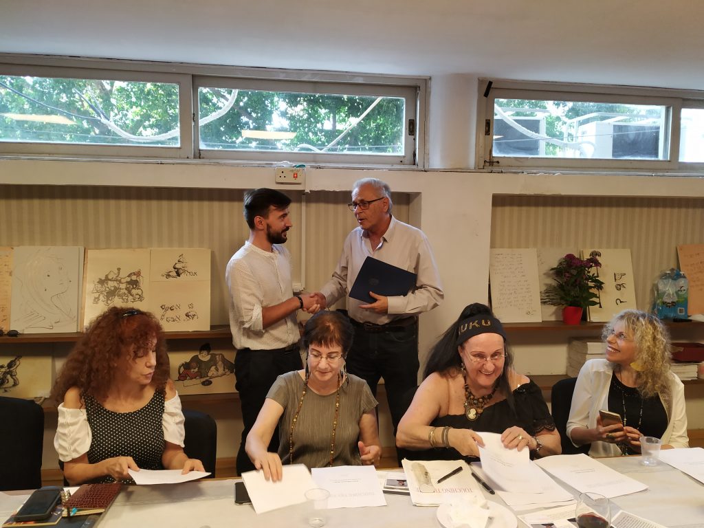 Fiatal írók és költők léptek fel Tel-Avivban