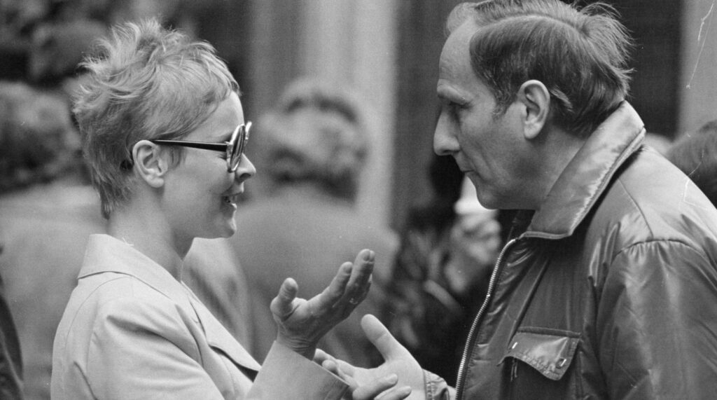 Az „elsődleges, egységes” magyar nyelvről – Sántha Attila